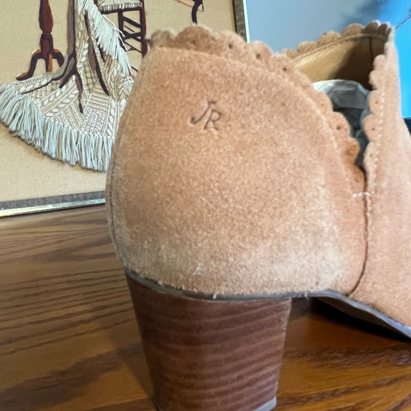Jack rogers Marianne suede brown bootie boot 9M scalloped heel - Picture 10 of 13